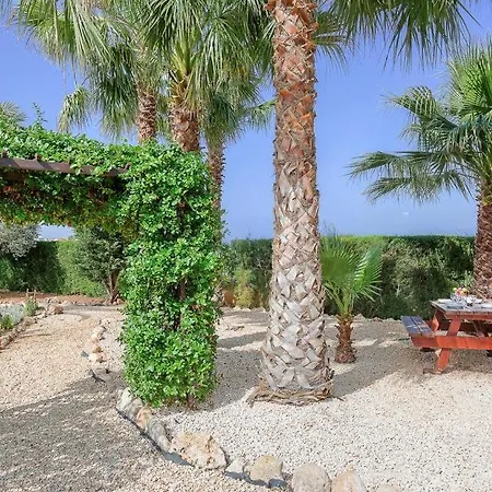 ヴィラ In Sleeps 6 Includes Swimming Pool Air Con And Wifi 0 ネオ・チョリオ